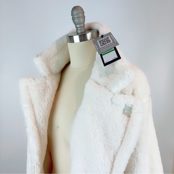 FILA Misty Coat White Size L - Picture 6 of 16